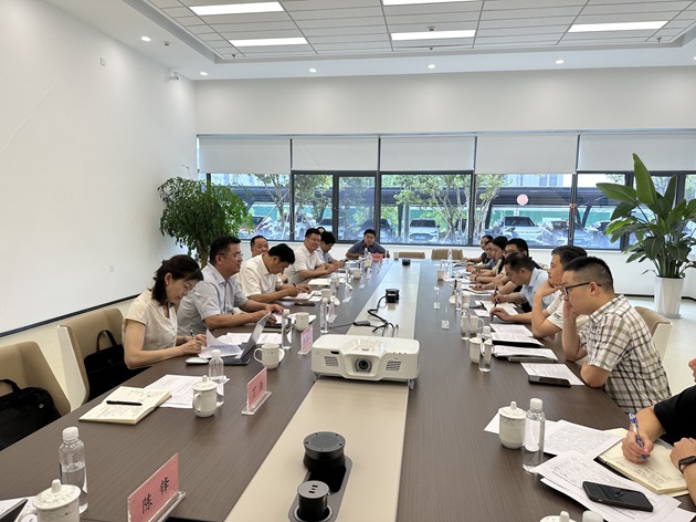方圓檢測(cè)集團(tuán)總經(jīng)理闕利明一行赴德清車聯(lián)網(wǎng)先導(dǎo)區(qū)調(diào)研 (1).JPG